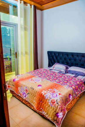2-Bedroom: A hidden gem, comfort & space, an awesome base to explore Kigali just a few mins from Airport